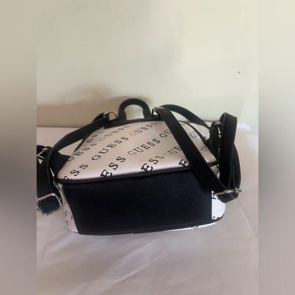 Guess Mini Backpack - Picture 3 of 11